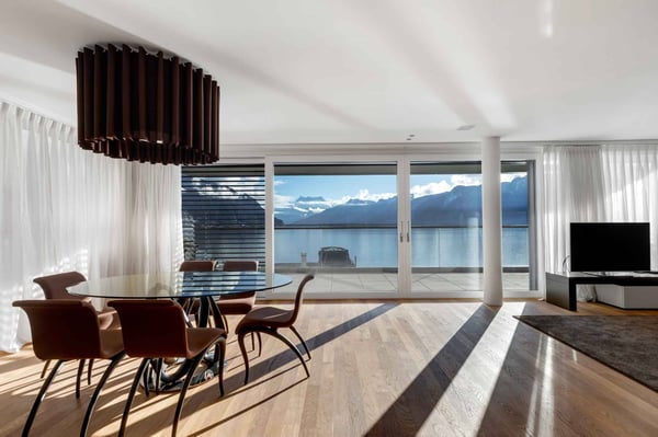 Face au Léman, appartement de standing avec vue panoramique