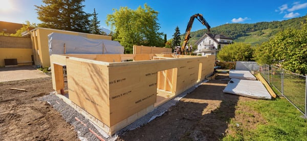 Villa en construction dans un quartier résidentiel 8