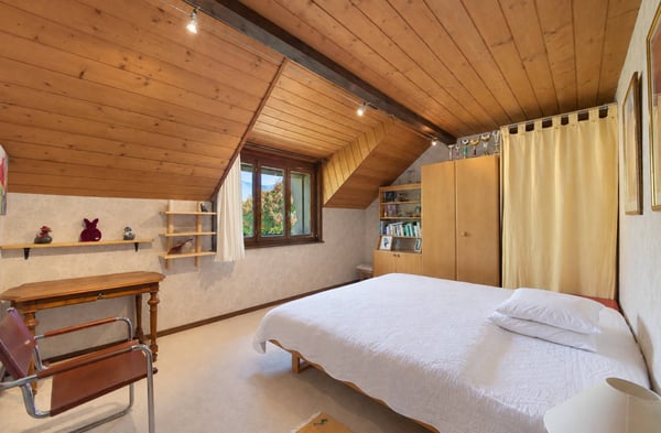 Villa de caractère dans un cadre verdoyant 9