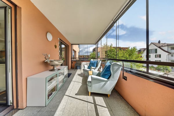 Moderne 2.5-Zimmer-Wohnung mit Balkon und Top-Ausstattung in Altendorf 11