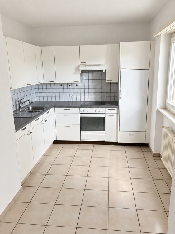 Große 4-Zimmer-Wohnung mit Balkon in Stabio 7