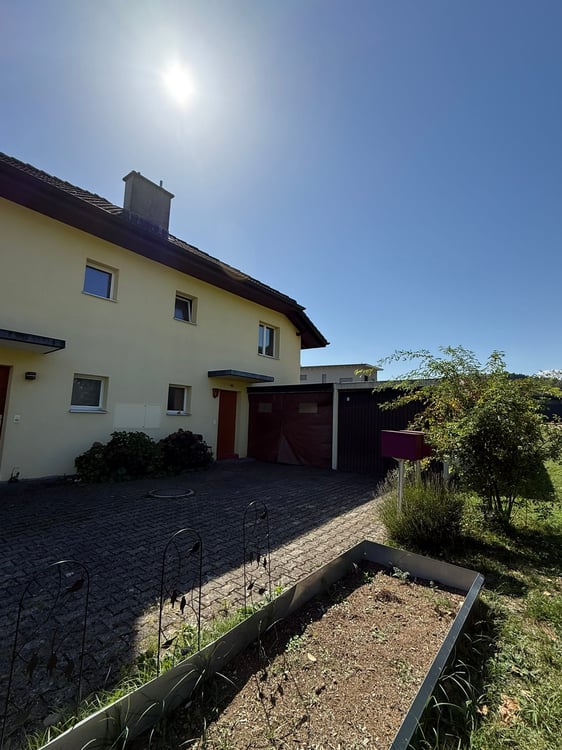 5.5-Zimmer-Doppeleinfamilienhaus mit Garten in Hubersdorf kaufen 3