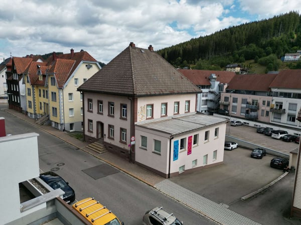 Wohn- und Geschäftshaus im Stadtzentrum von Furtwangen 2