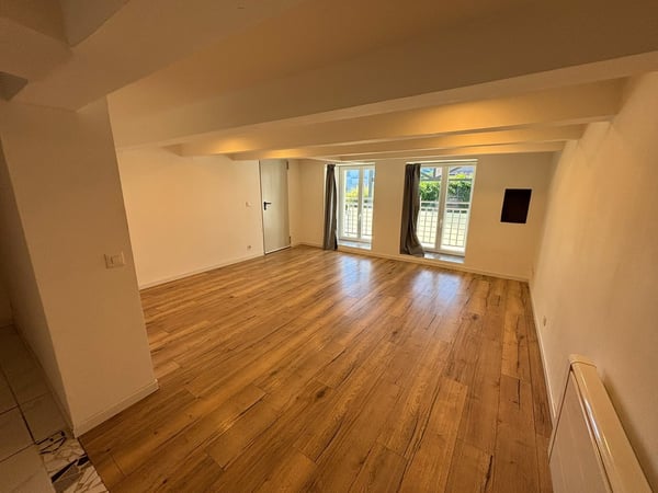 Charmant appartement de 2.5 pièces à Henniez 1