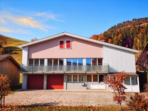 5.5-Zimmer-Haus mit Weitsicht und Garten in Trachslau mieten 1