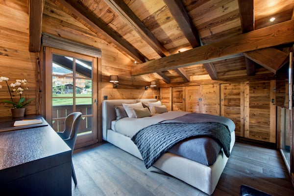 Superbe chalet familial en vieux-bois à Crans-Montana. 5 chambres. 6