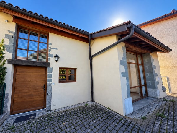 MAISON INDIVUELLE DE CHARME AVEC JARDIN ET 4 CHAMBRES 8