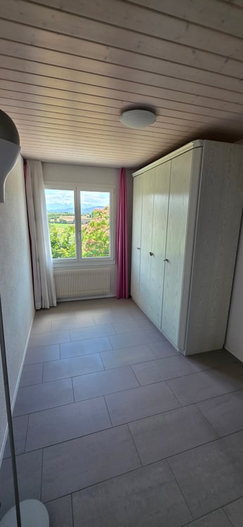 Charmantes 4.5-Zimmer-Eckhaus mit Garten, Alpensicht und Ausbaupotenzial 6