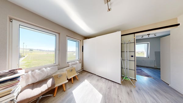 Freistehendes 5.5-Zimmer-Einfamilienhaus mit grossem Garten, Veranda & Weitblick 7