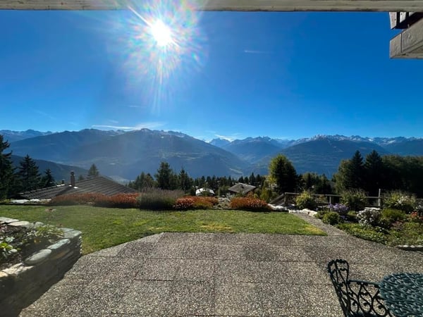 Chalet de montagne à Arbaz – 4 pièces avec vue panoramique 9