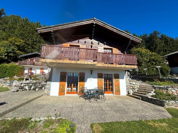 Chalet de montagne à Arbaz – 4 pièces avec vue panoramique 11