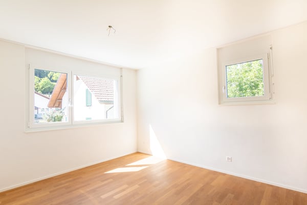 Moderne 4.5-Zimmer-Wohnung im 1. OG mit Balkon, Staffelbach 12