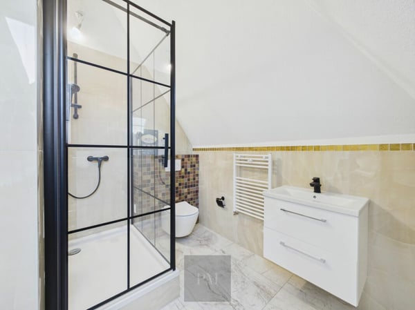 charmante 5,5 Zimmer Maisonette 7