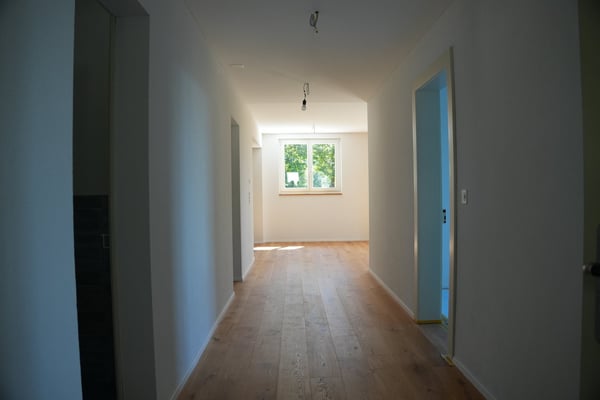 Grosszügige 2½-Zimmer-Gartenwohnung mit privatem Garten in Pfäffikon ZH 8