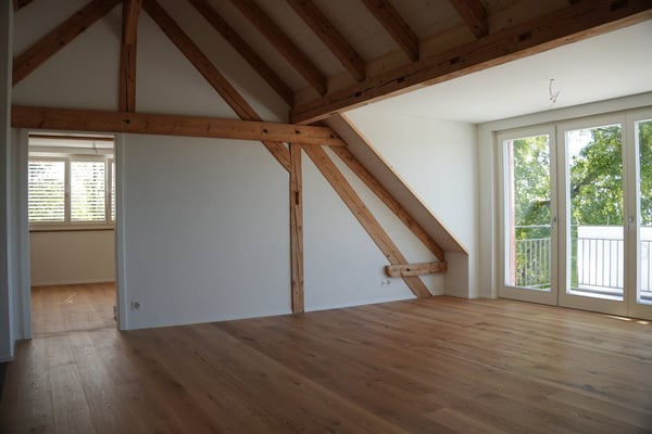 Aussergewöhnliche 3½-Zimmer-Dachwohnung mit Holzbalken und Panoramablick 5