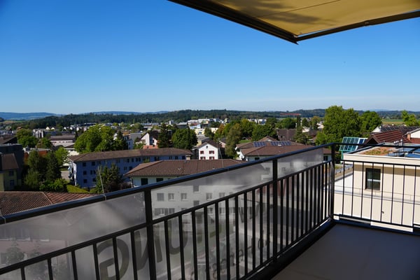 Aussergewöhnliche 3½-Zimmer-Dachwohnung mit Holzbalken und Panoramablick 11