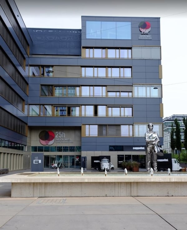 Einstellhallenplatz zur Miete in Zürich West – Pfingstweidstrasse 2