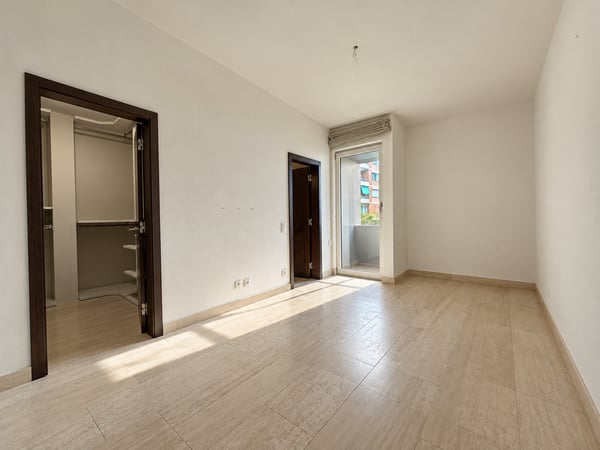 Ampio 4.5 locali con vista lago in residenza di pregio a Lugano 9