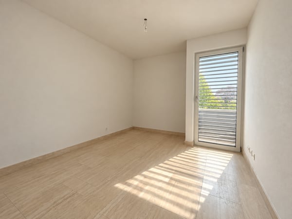 Ampio 4.5 locali con vista lago in residenza di pregio a Lugano 11
