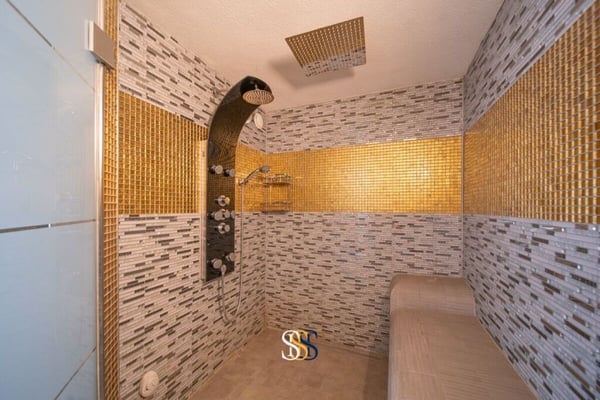 Exklusive Maisonettewohnung mit Dachloge und Spa-Bereich 17