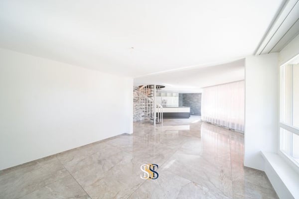 Exklusive Maisonettewohnung mit Dachloge und Spa-Bereich 12