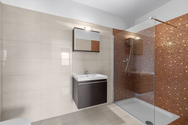 Elegant 4.5-room flat with lake views in Vernate 13