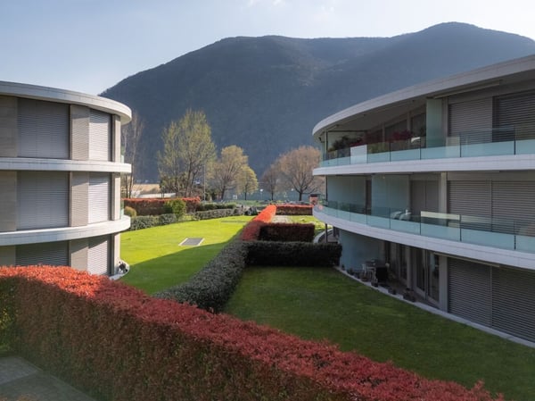 Prestigioso appartamento  5.5 locali a Maroggia 2