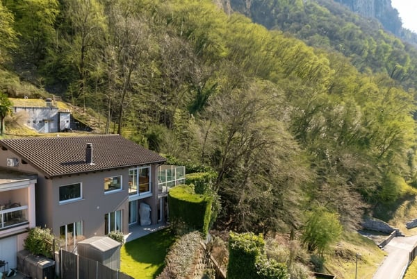 Exklusives Haus inmitten der Natur 180° Seeblick 16
