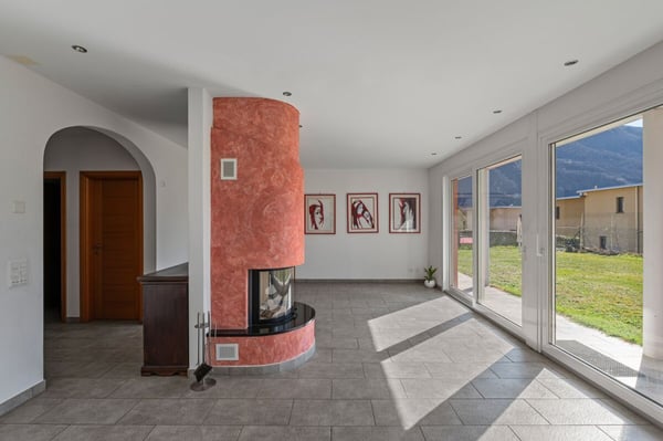 Spaziosa casa unifamiliare a Galbisio 5