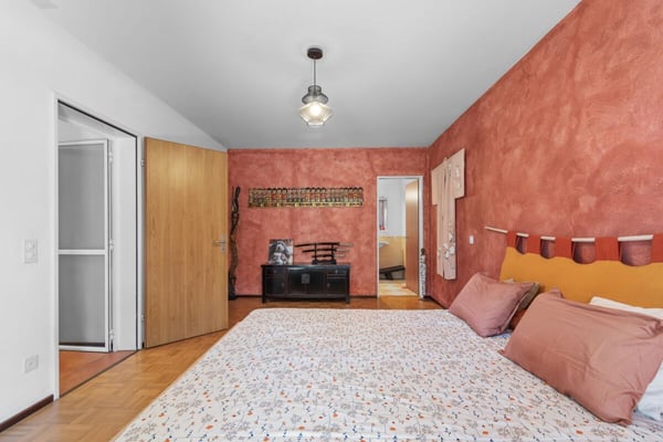 Vivi la bellezza di Capolago: casa con vista mozzafiato sul lago 11