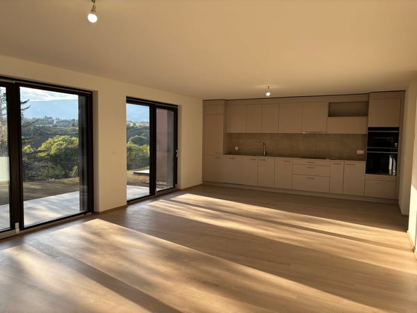 Appartement neuf de 5 pièces à Russin, avec jardin – Lumineux, moderne et accessible 3