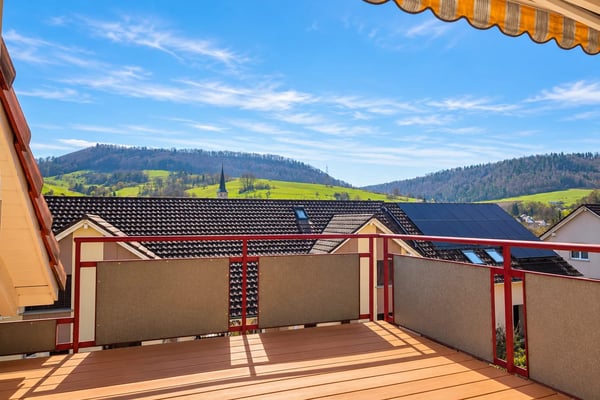 Charmante Wohnung mit Balkon ins Grüne - ruhig & naturnah / Renditeobjekt