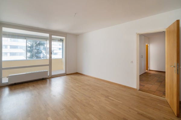 Platz für die Familie – 3.5 Zimmer mit Balkon und Wintergarten auf 180m2 5