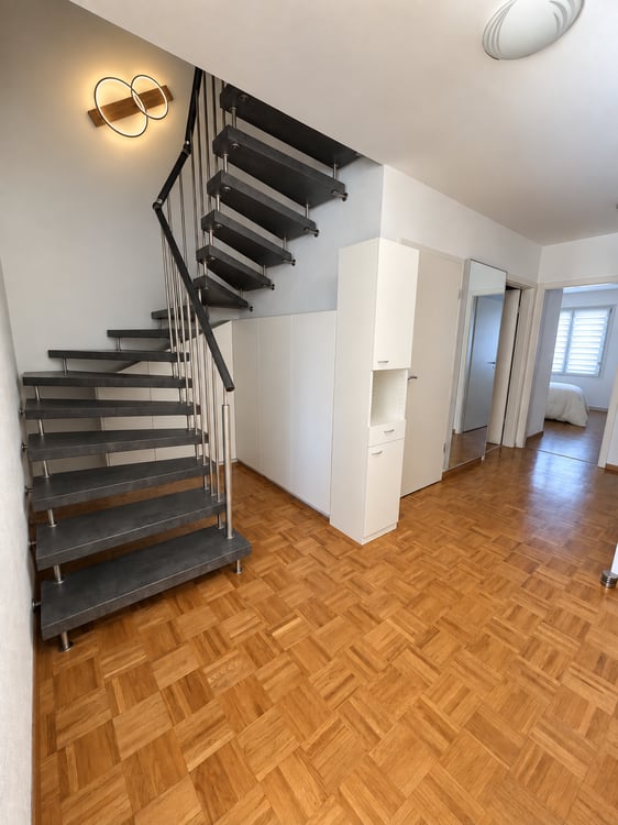 Duplex lumineux de 5 pièces avec mezzanine et balcon à Satigny 14