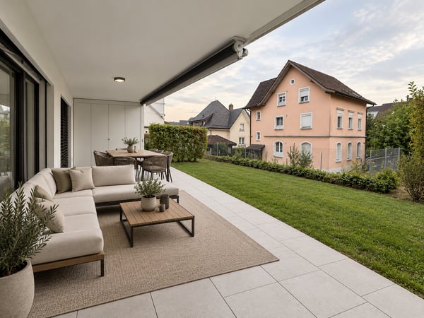 Moderne 4.5-Zimmer-Wohnung mit Gartensitzplaz in Bazenheid 1
