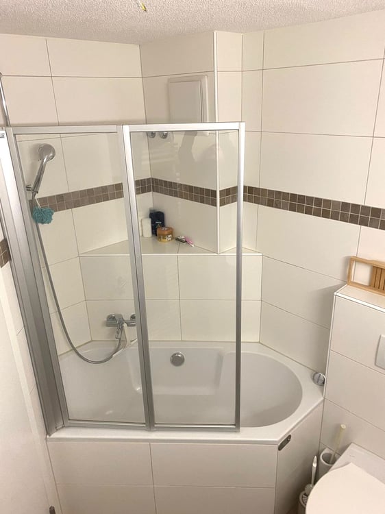 Charmant appartement de 3.5 pièces avec balcon et piscine à La Neuveville 7