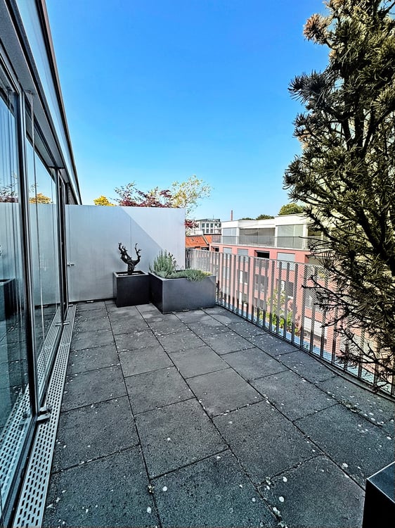 Moderne 3.5-Zimmer-Attikawohnung in Zürich-Sihlcity 23