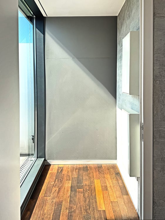 Moderne 3.5-Zimmer-Attikawohnung in Zürich-Sihlcity 9
