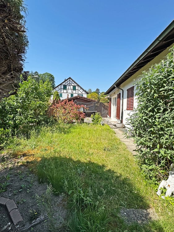 Charmantes Einfamilienhaus in ruhiger Lage in Neerach 3