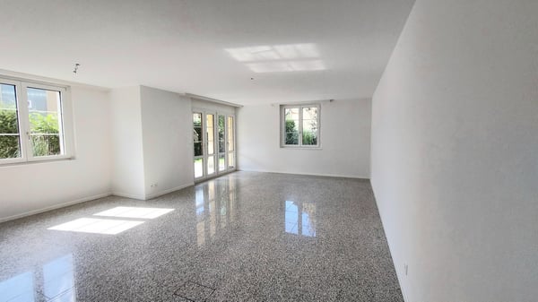 Charmante 4.5-Zimmer-Maisonette-Wohnung in Niederglatt ZH – sofort verfügbar 1