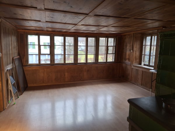 Heimelige 1.5-Zimmer-Wohnung in denkmalgeschütztem Bauernhaus (befris 2