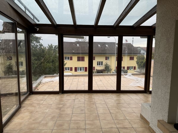 Idyllisches Wohnen am Rebberg: 4.5-Zimmer-Doppelhaushälfte in Weining 11
