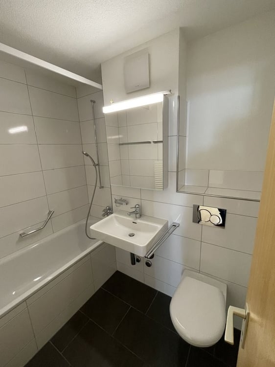 Schöne 5.5 Zimmerwohnung 3