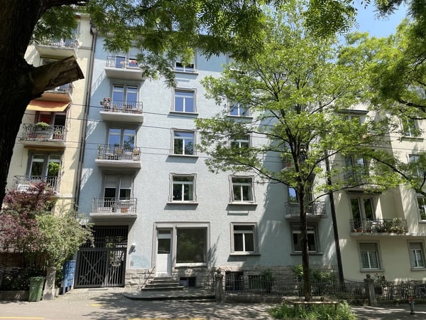 Schöne 2.5 - Zimmerwohnung im Jugendstil im Kreis 6 1