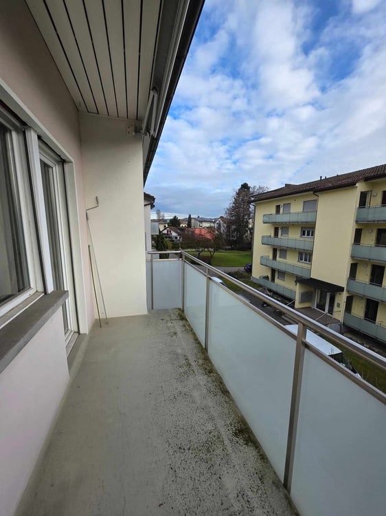 1-Zimmerwohnung im 2. OG mit Balkon an guter Lage in Effretikon 11