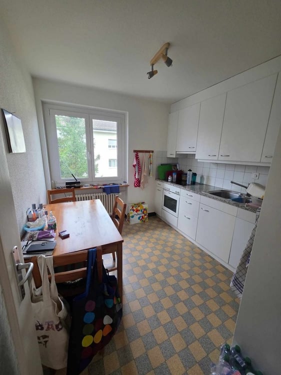 1-Zimmerwohnung im 2. OG mit Balkon an guter Lage in Effretikon 8
