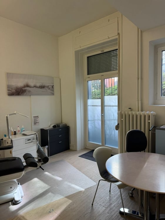 Helle Räumlichkeiten für Büro/Praxis zu vermieten 4