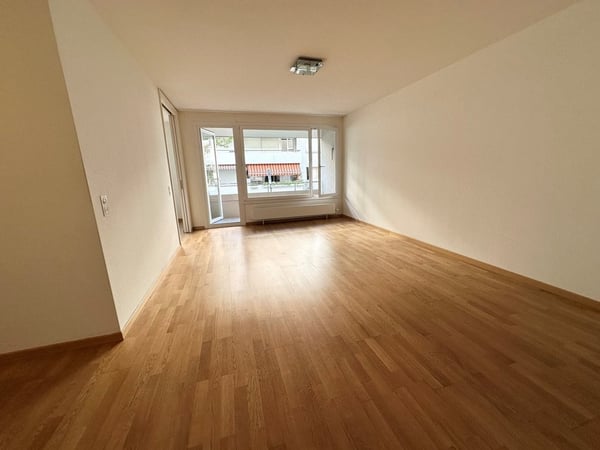 Attraktive Wohnung mit Balkon in Zürich Altstetten - beim Lindenplatz! 8