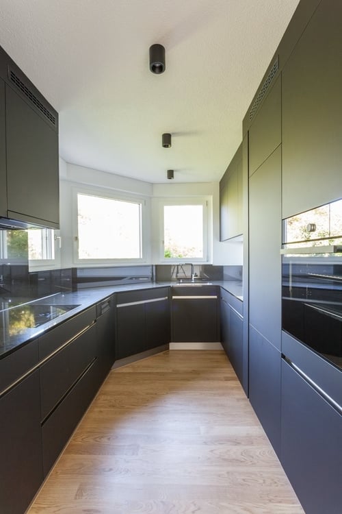 grosse 3.5-Zimmer-Gartenwohnung mit Sitzplatz 3