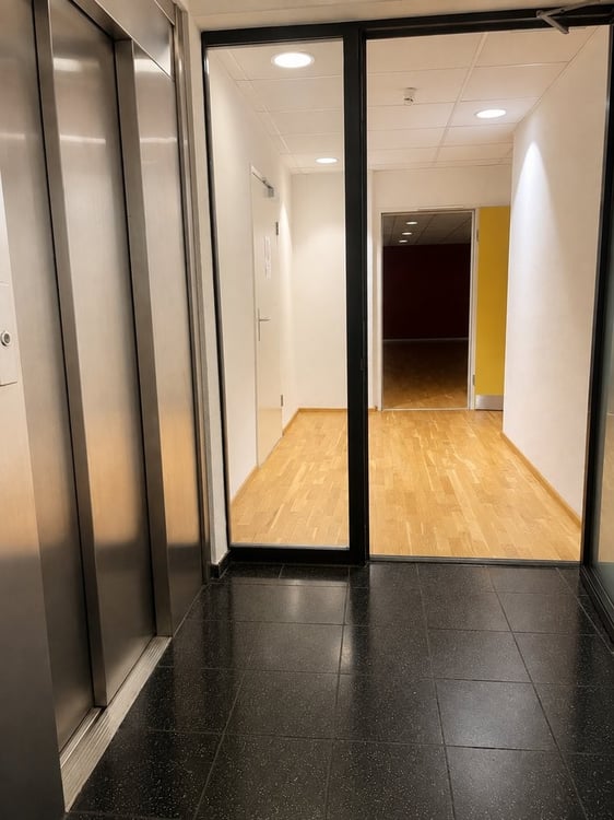 Attraktive Gewerbefläche mit vielseitigen Nutzungsmöglichkeiten 7